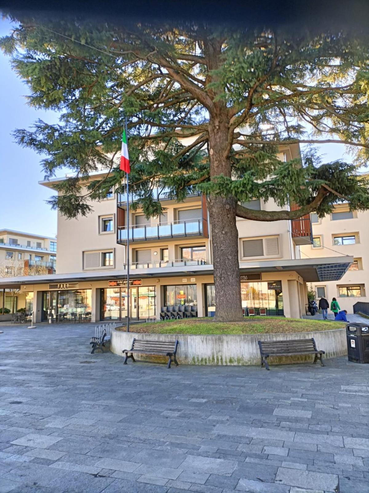 Rory House - Como Buitenkant foto